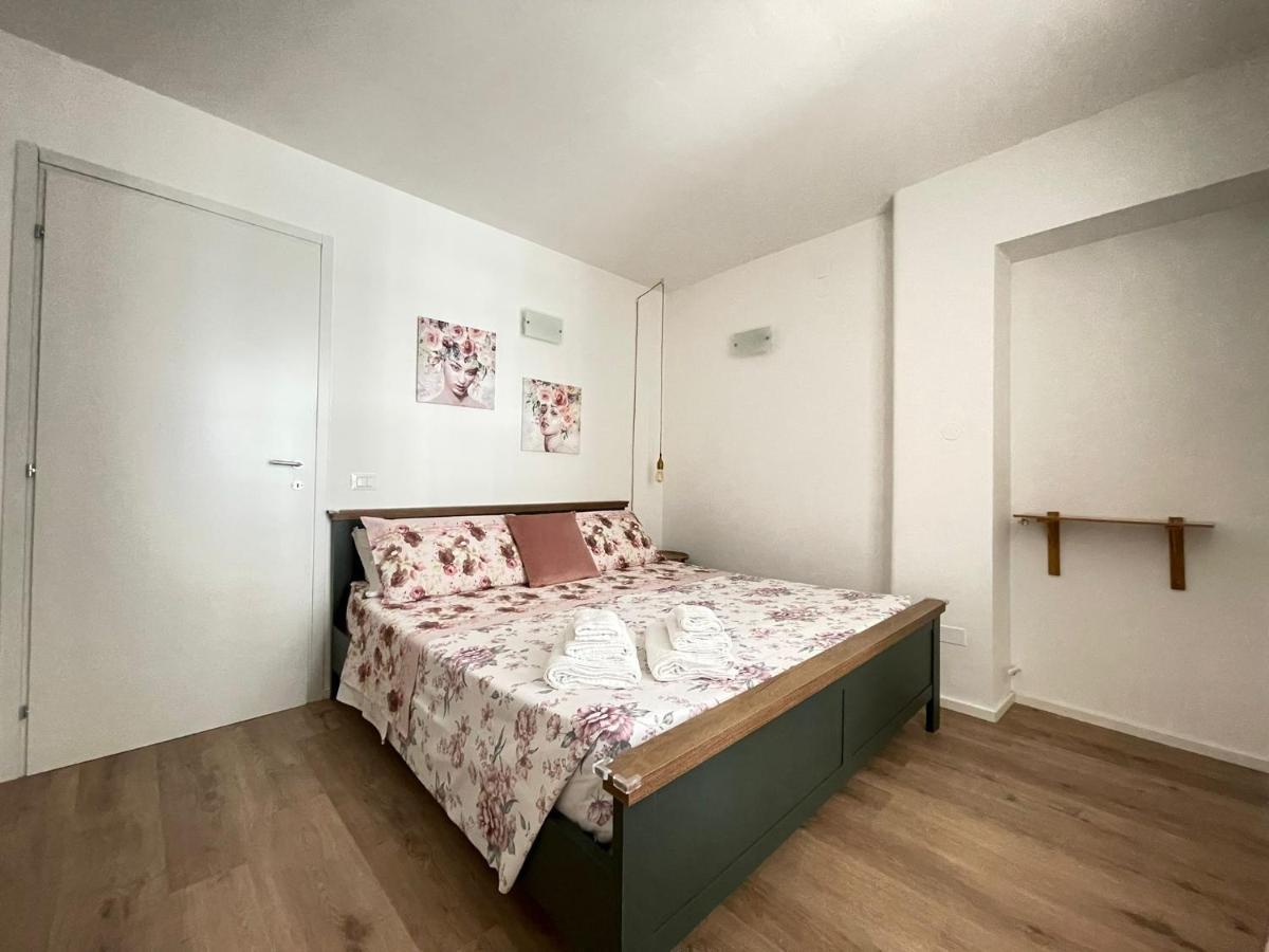 Apartamento A Casa Di Elena Palermo Exterior foto